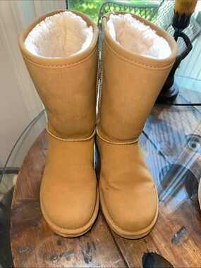 Tan Winter Boots with Plush Lining, BearPaw brand.